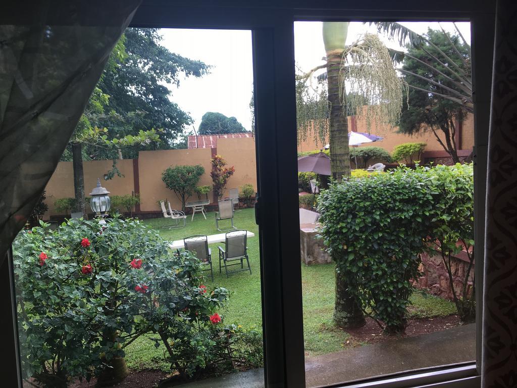Executive Airport Hotel Entebbe Kültér fotó