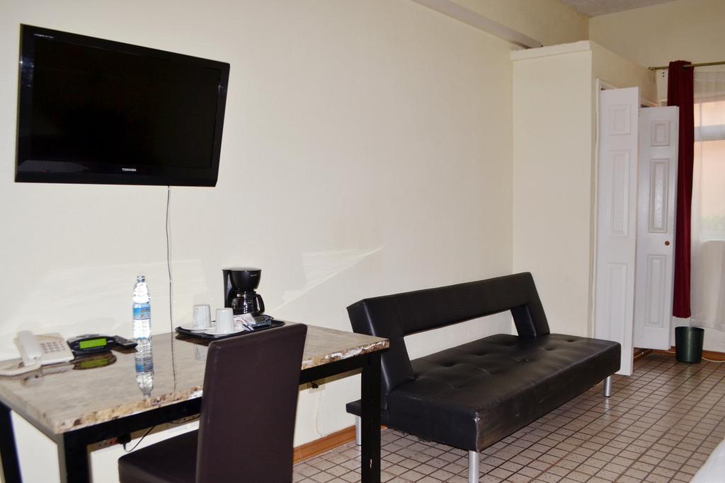 Executive Airport Hotel Entebbe Kültér fotó