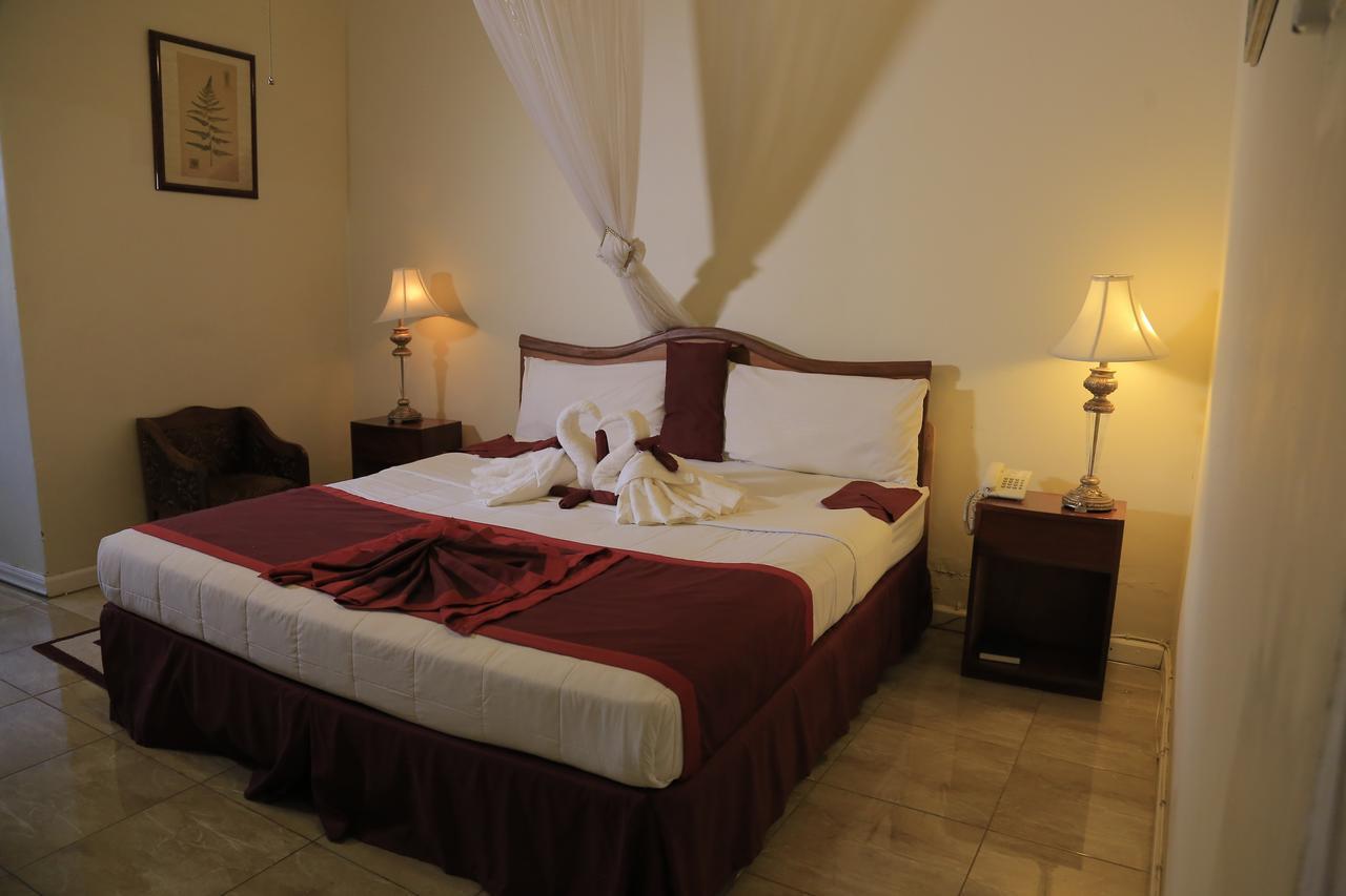 Executive Airport Hotel Entebbe Kültér fotó