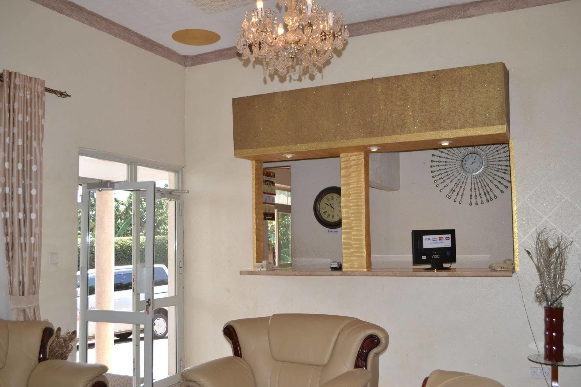 Executive Airport Hotel Entebbe Kültér fotó