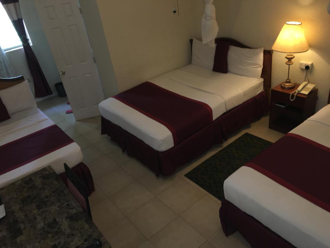 Executive Airport Hotel Entebbe Kültér fotó