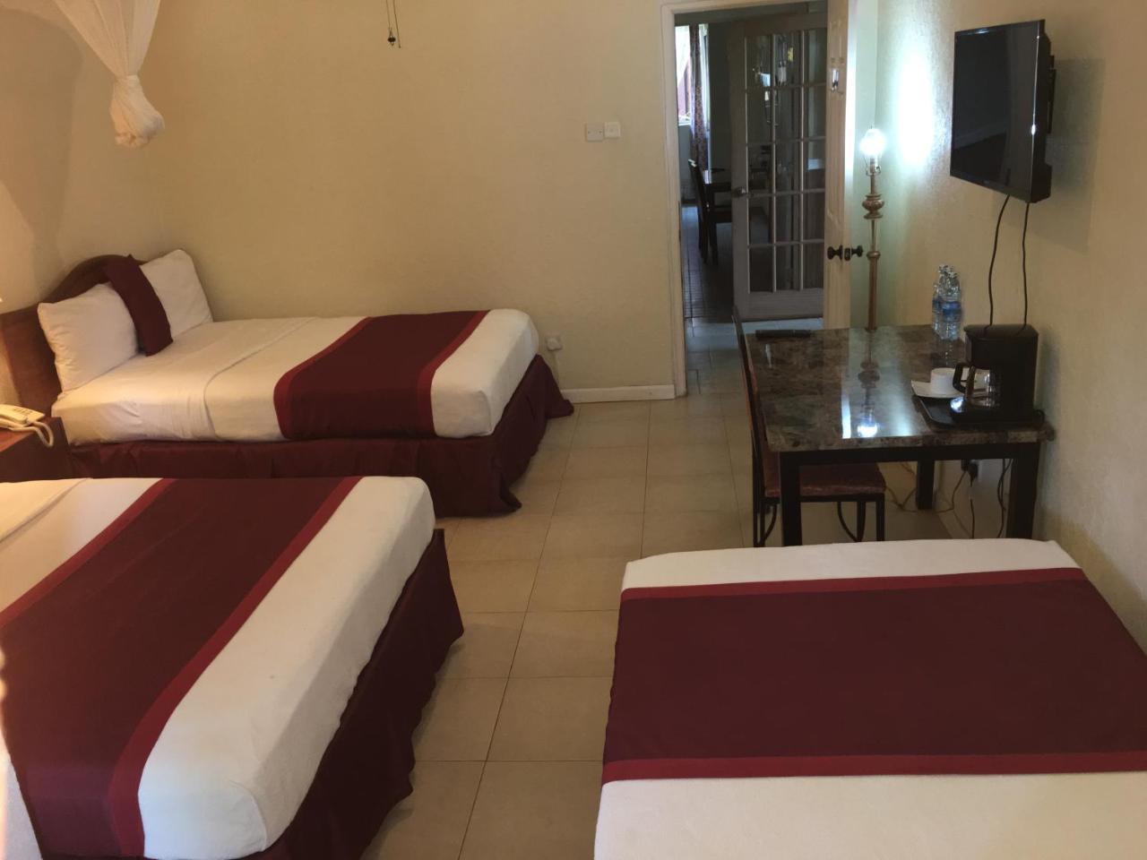Executive Airport Hotel Entebbe Kültér fotó